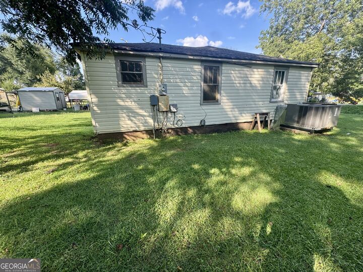 Property Photo:  29 2nd Avenue  GA 31833 