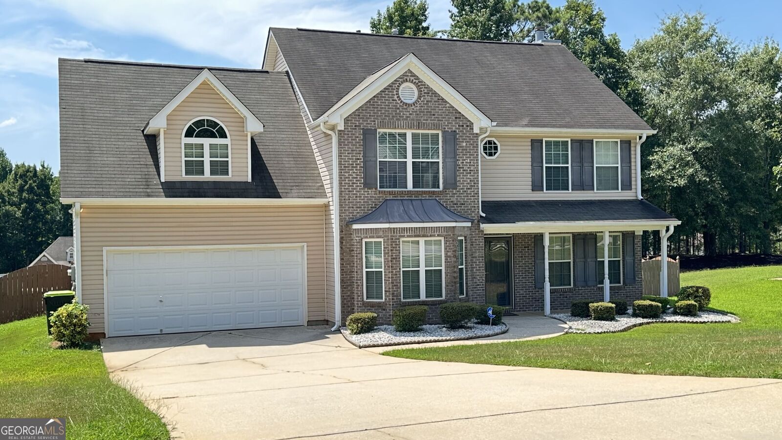 Property Photo:  136 Peachtree Glenn Drive  GA 30294 