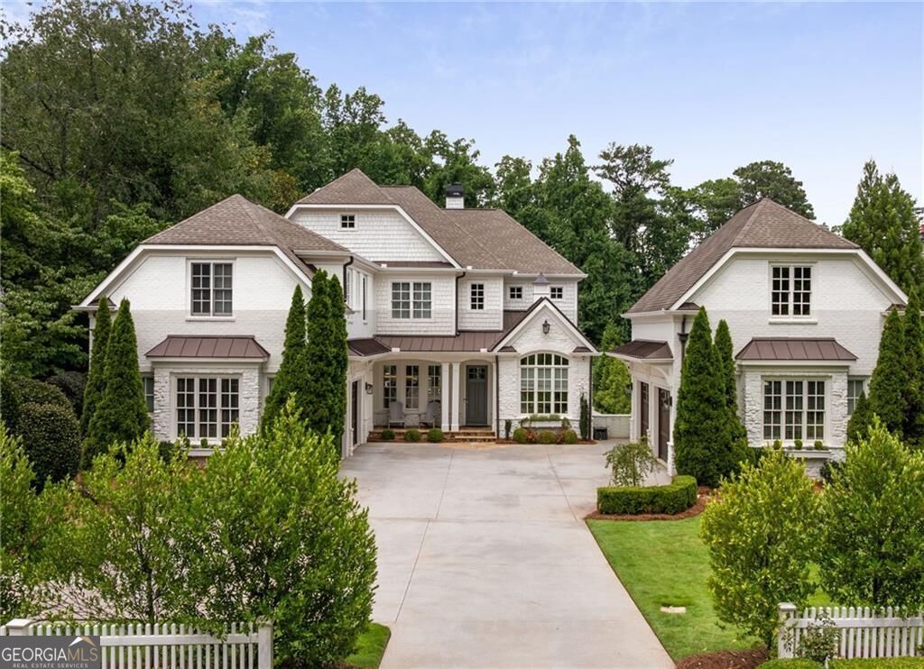 Property Photo: 4667 Dudley Lane GA 30327