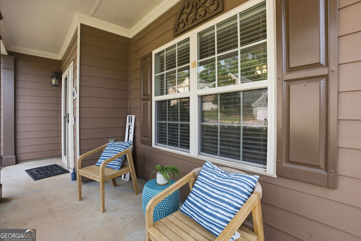 Property Photo:  423 Crestmont Lane  GA 30114 