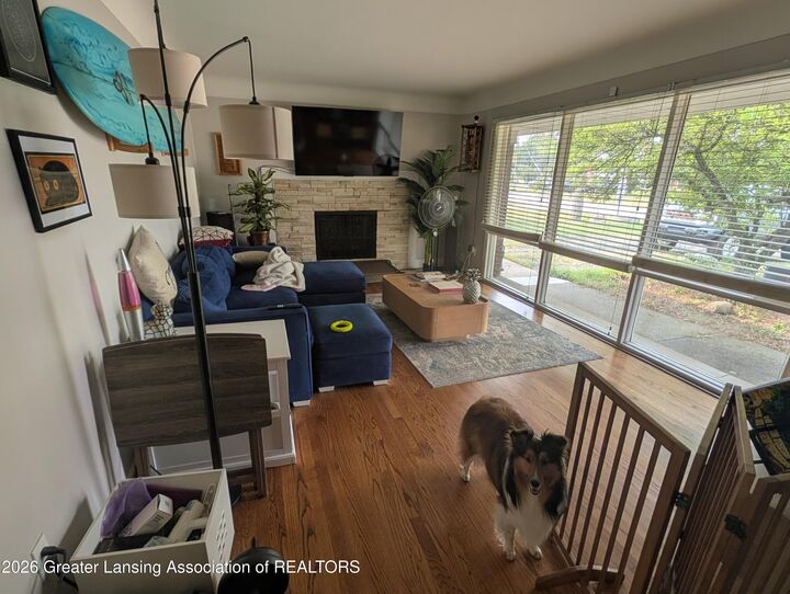 Property Photo: 27832 Kendallwood Drive MI 48334