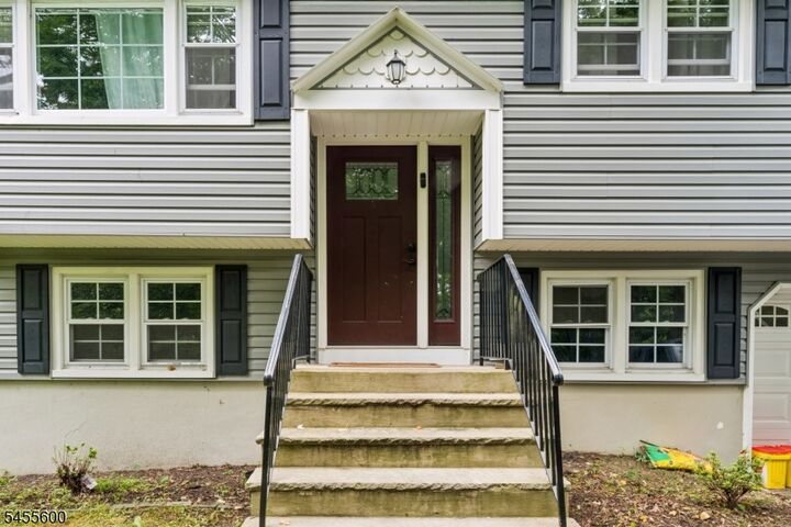 Property Photo:  560 Dell Rd  NJ 07850 