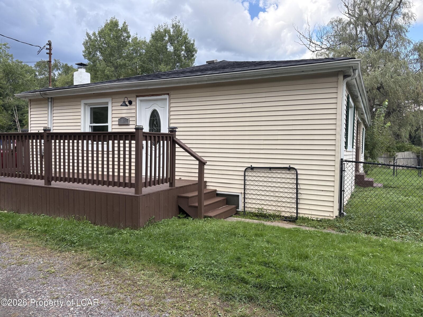 Property Photo: 1048 Lower Demunds Road PA 18612