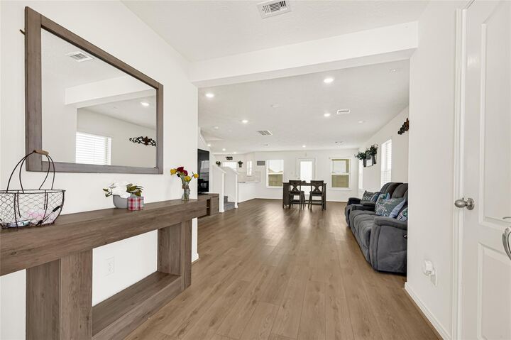 Property Photo:  5510 Blackbird Lane  TX 77563 