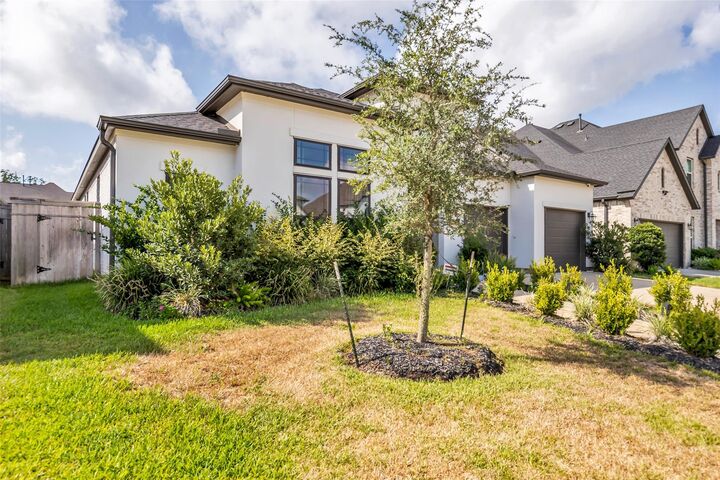 Property Photo:  10922 Providence Court  TX 77459 