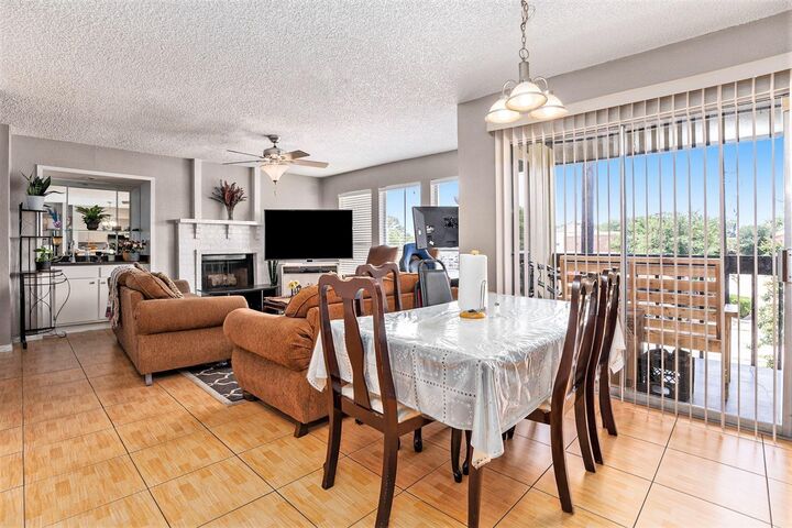 Property Photo: 1500 Bay Area Boulevard 424 TX 77058