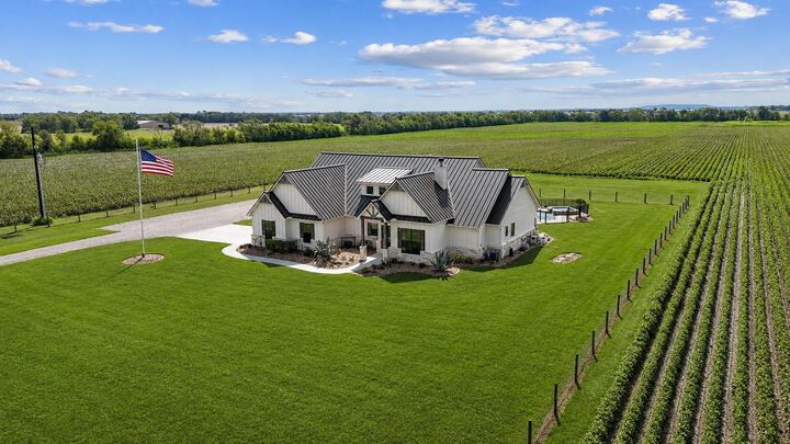 Property Photo: 8441 Fairchild Road TX 77469