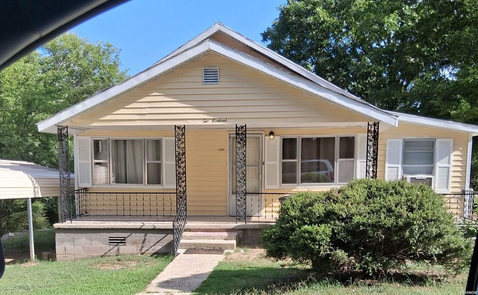 Property Photo:  200 Portland Street  AR 71901 