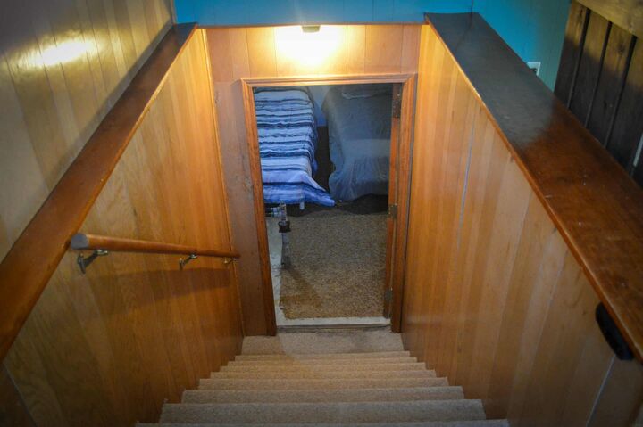Property Photo:  618 Sunset View Street  IA 52146 