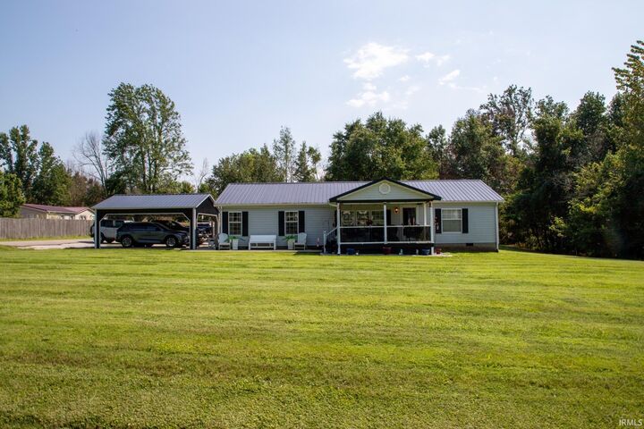 Property Photo: 193 E Gentry IN 47635