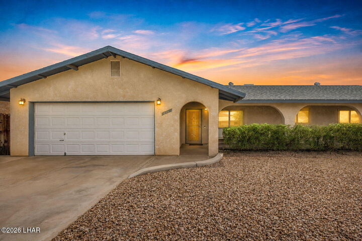 Property Photo: 8710 S Juniper St AZ 86440