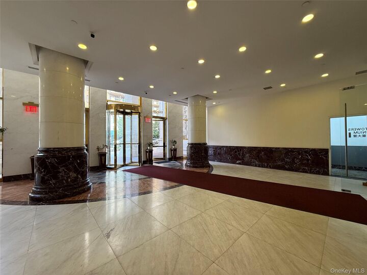 Property Photo: 13338 Sanford Ave 15E NY 11355