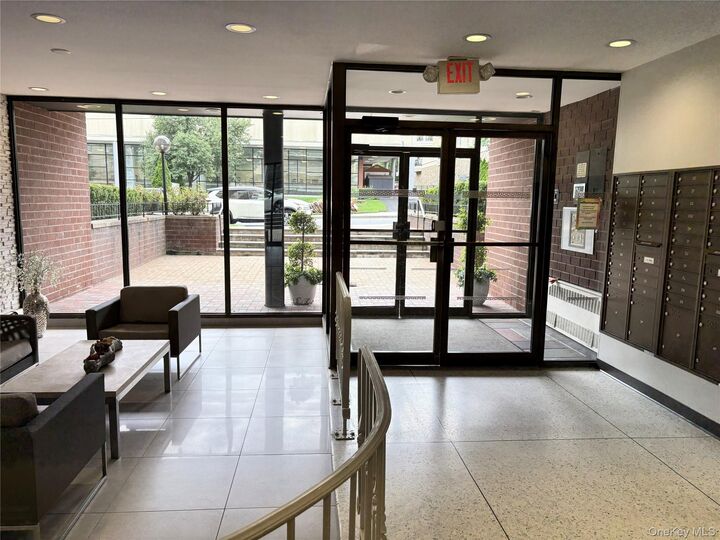 Property Photo:  395 Westchester Avenue 6O  NY 10573 