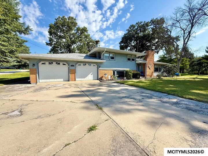 Property Photo: 610 W Congress IA 50458