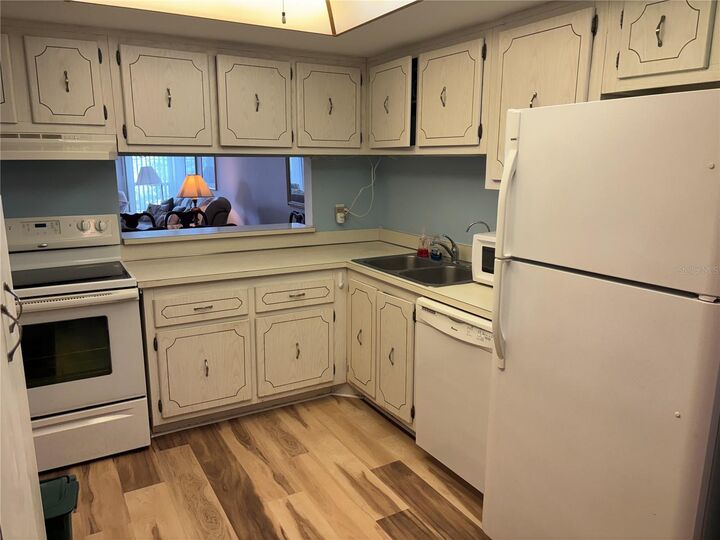 Property Photo:  4910 38th Way S 411  FL 33711 