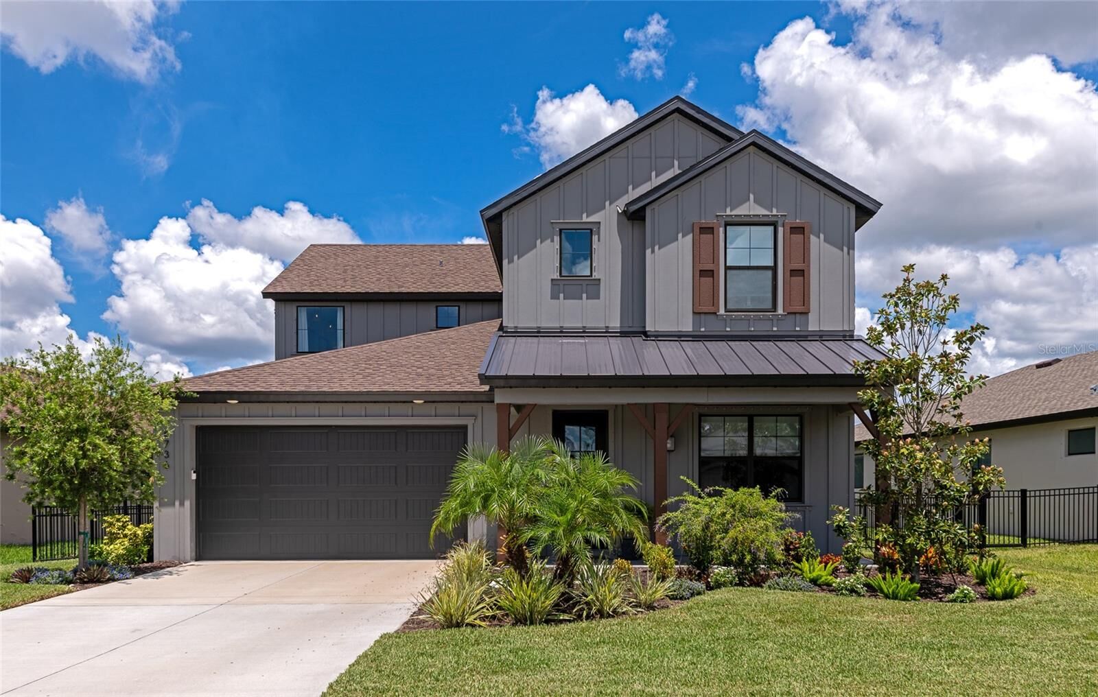 Property Photo:  8736 Windlass Cove  FL 34219 