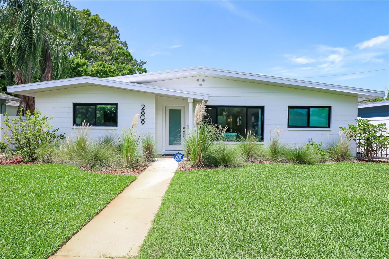Property Photo:  2809 46th Street S  FL 33711 