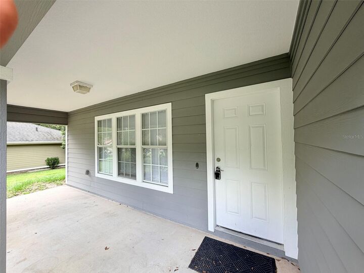 Property Photo:  5722 SW 85th Street  FL 32608 