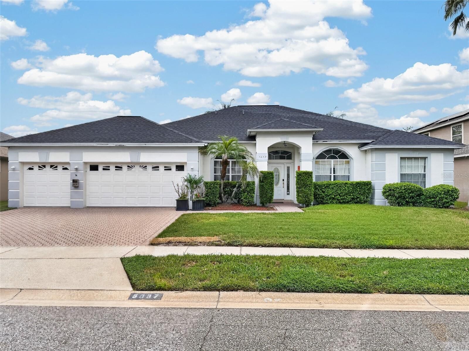 Property Photo:  3637 Devereaux Court  FL 32837 