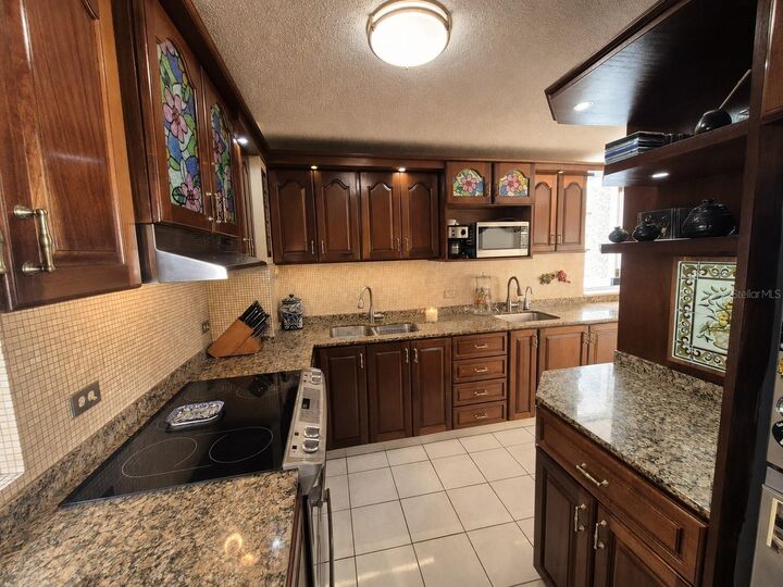Property Photo: 6400 Av. Isla Verde 4J PR 00979