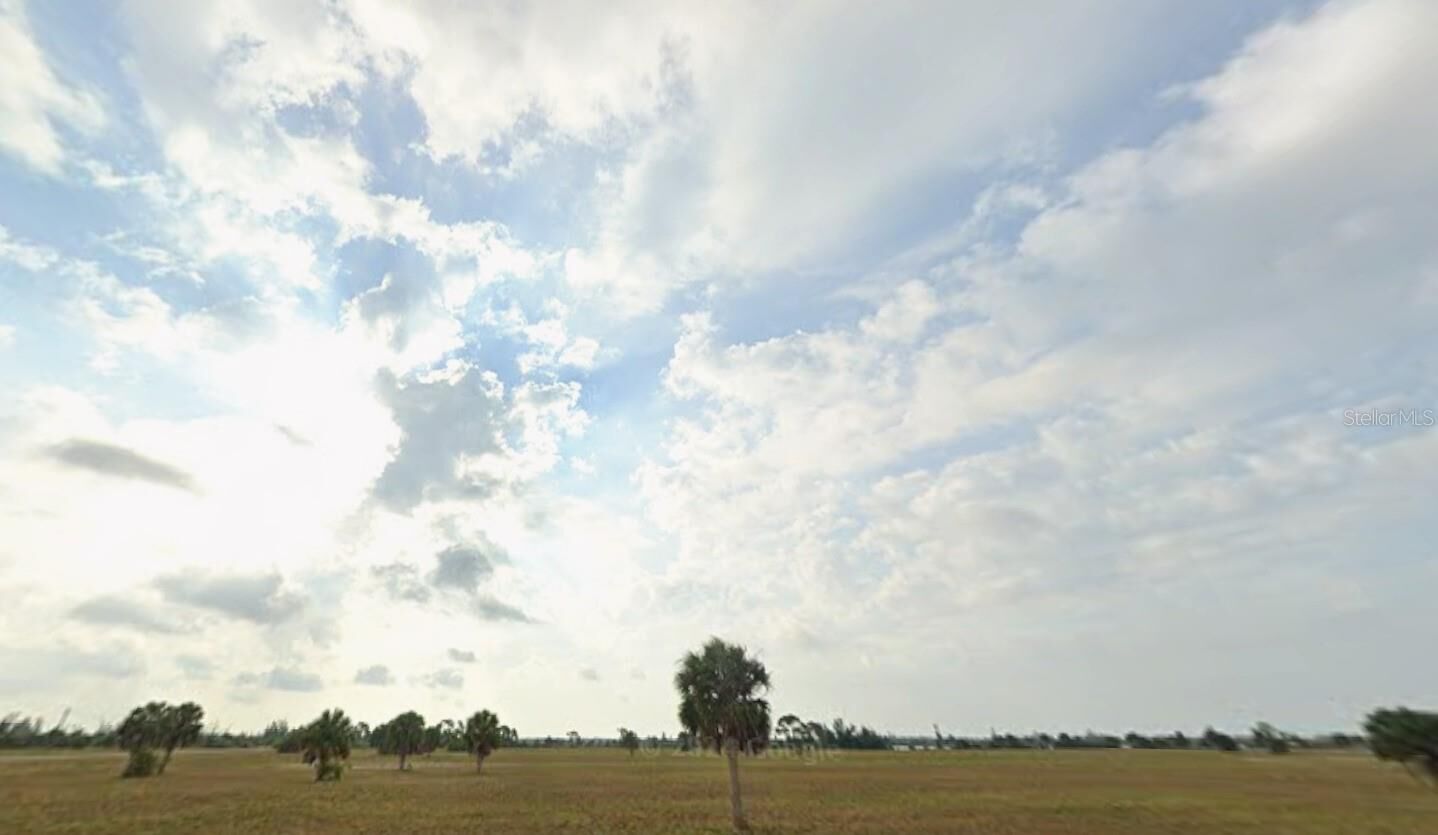 Property Photo: 30 Calamondin Way FL 33946