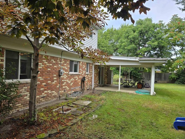 Property Photo: 35356 Monza Ct Street MI 48312
