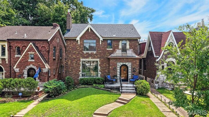 Property Photo:  5204 Lindenwood Avenue  MO 63109 