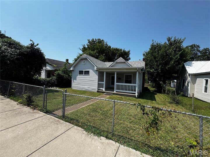 Property Photo: 405 N Desloge Drive MO 63601