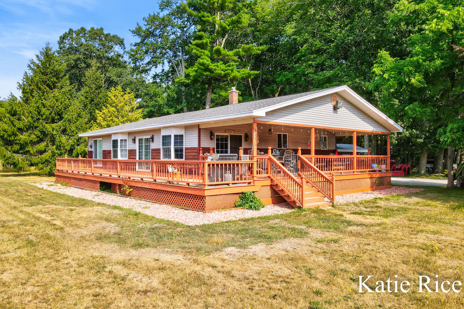 Property Photo: 2030 N Scenic Drive MI 49445