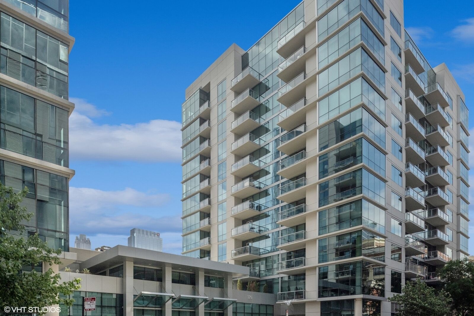 Property Photo: 123 S Green Street 604B IL 60607