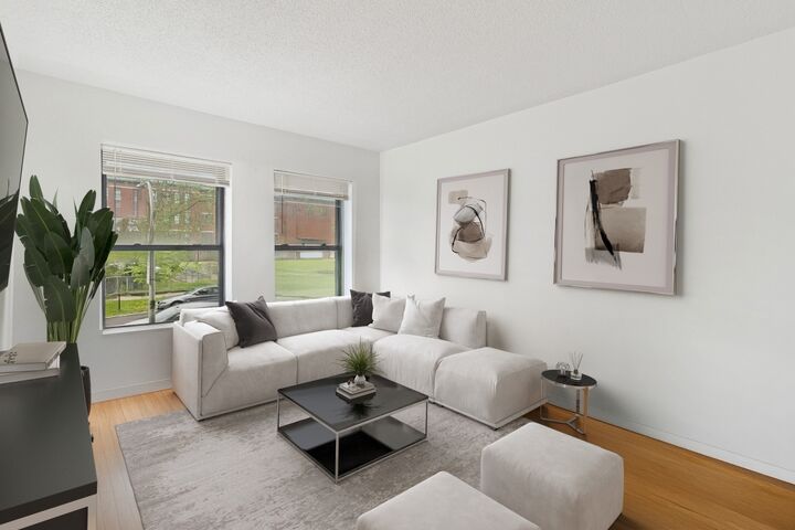 Property Photo:  5337 S Ellis Avenue 1C  IL 60615 