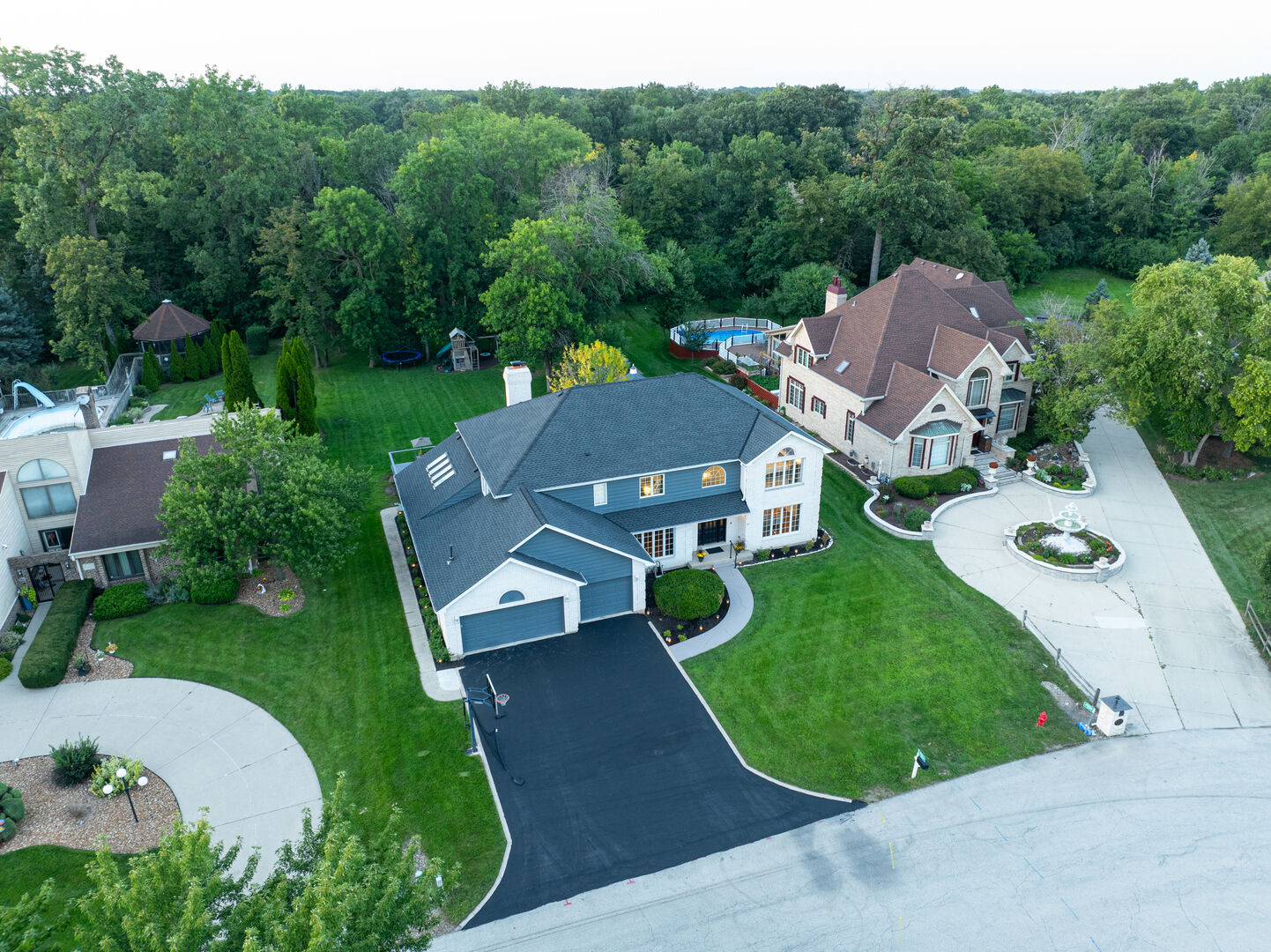 Property Photo:  17W210 Massel Court  IL 60106 