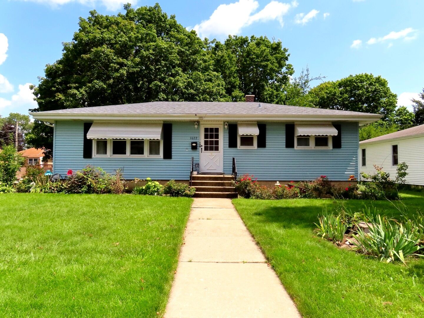 Property Photo: 1022 Frederick Street IL 60435