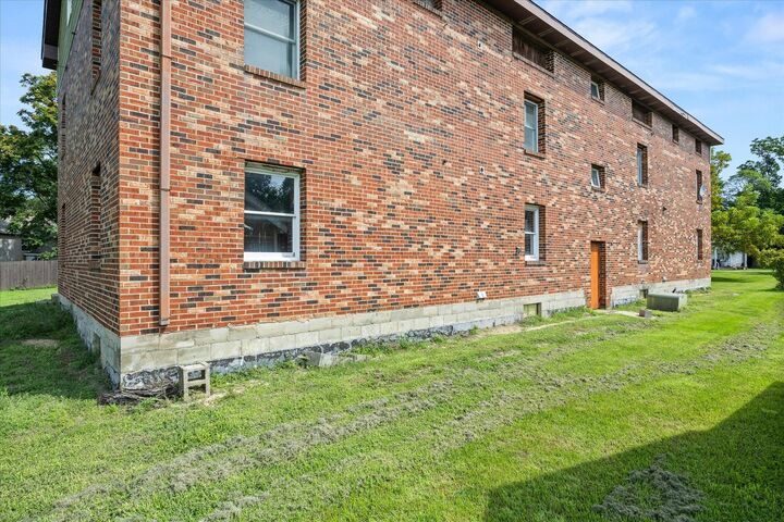 Property Photo:  170 Round House Street  IL 60408 