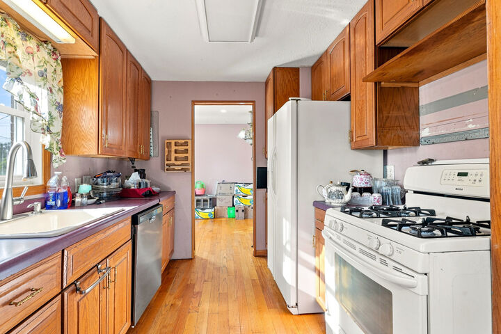 Property Photo: 842 N Memorial Drive IL 60411