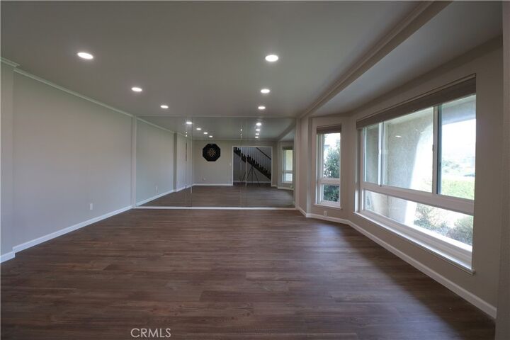 Property Photo:  565 Clubhouse  CA 93455 