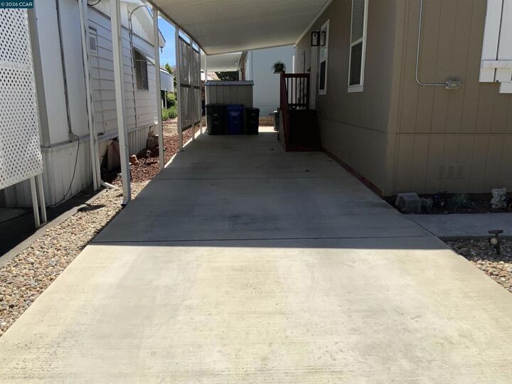 Property Photo:  174 Sunset Way  CA 94565 