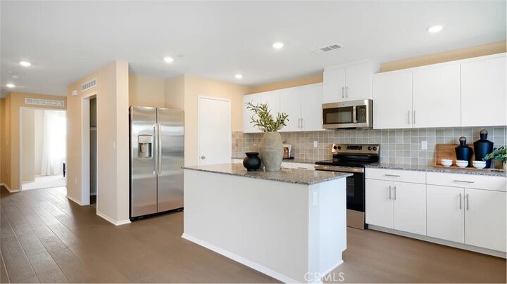 Property Photo:  1374 Noble Rein Drive  CA 92582 