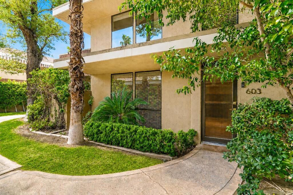 Property Photo:  2501 N Indian Canyon Drive 603  CA 92262 