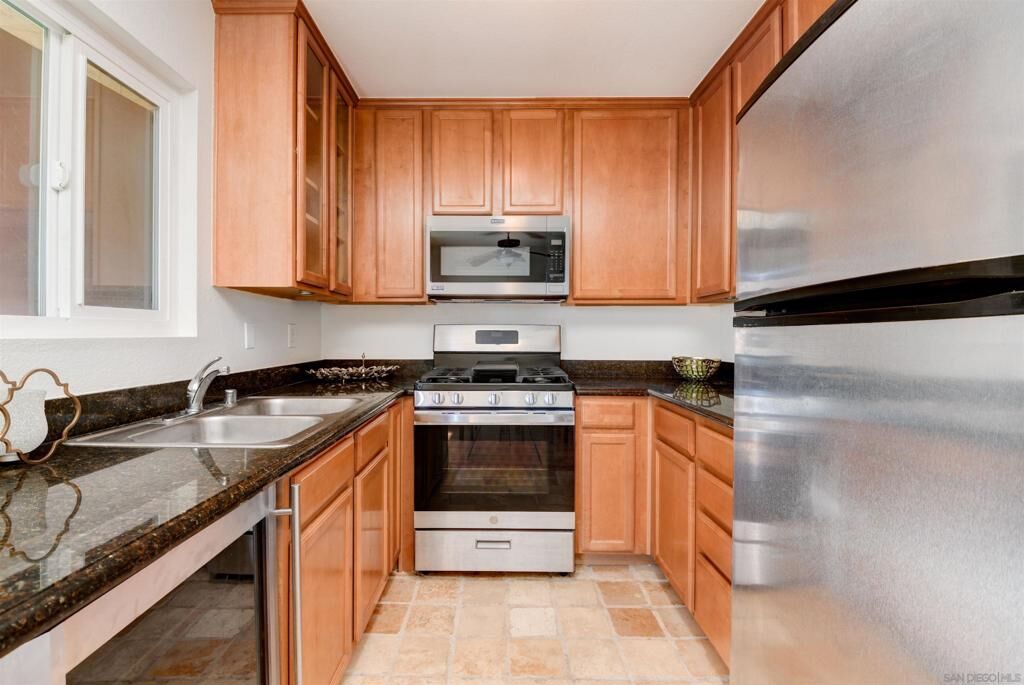 Property Photo:  526 Calle Montecito 140  CA 92057 