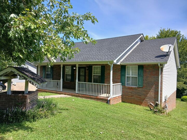 Property Photo: 2502 17th Ave E TN 37172