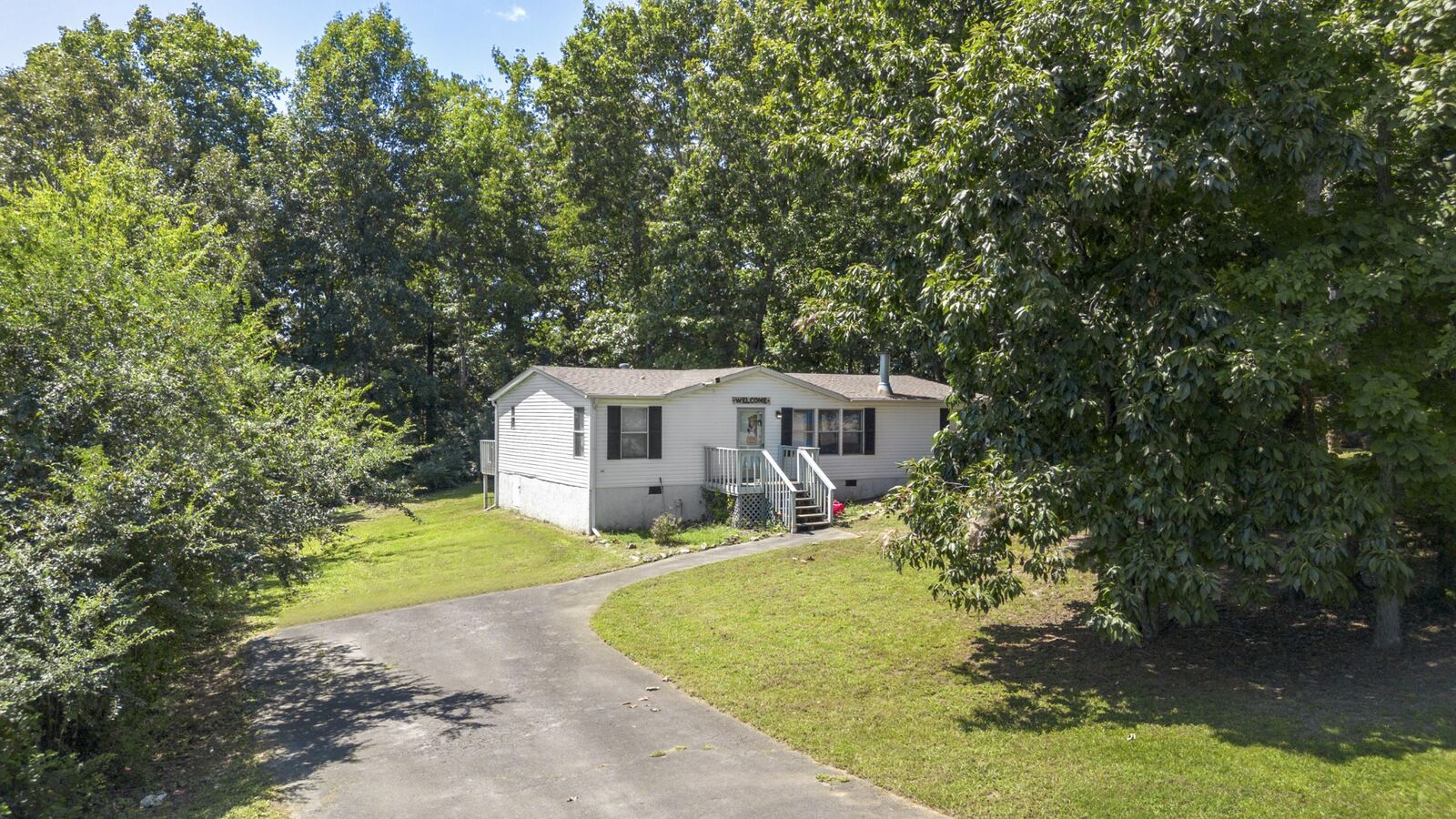 Property Photo:  210 W Meadows Ln NE  TN 37312 