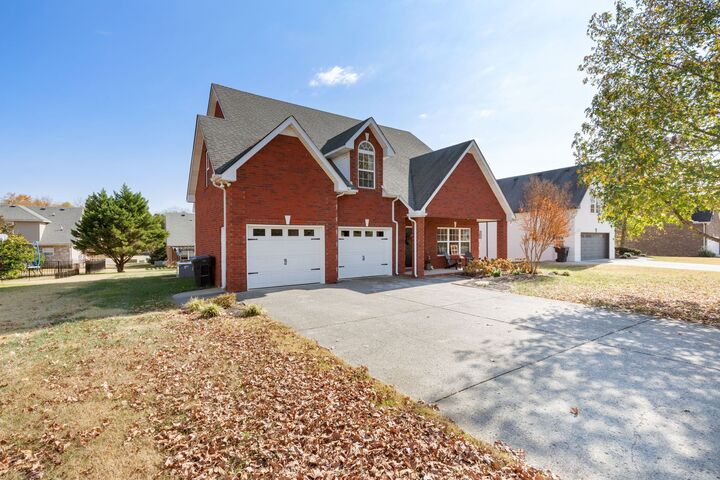 Property Photo: 5130 Reagan Dr TN 37129