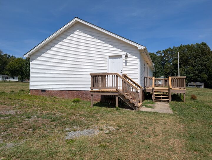 Property Photo:  2530 Midland Rd  TN 37160 