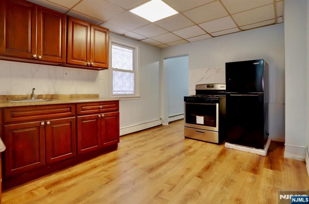 Property Photo:  5 Salter Place  NJ 07003 