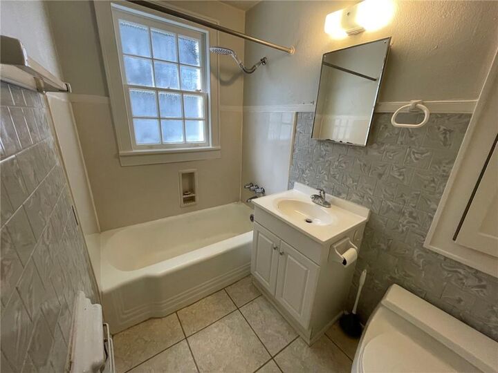 Property Photo:  1736 Bordeaux Street  LA 70115 