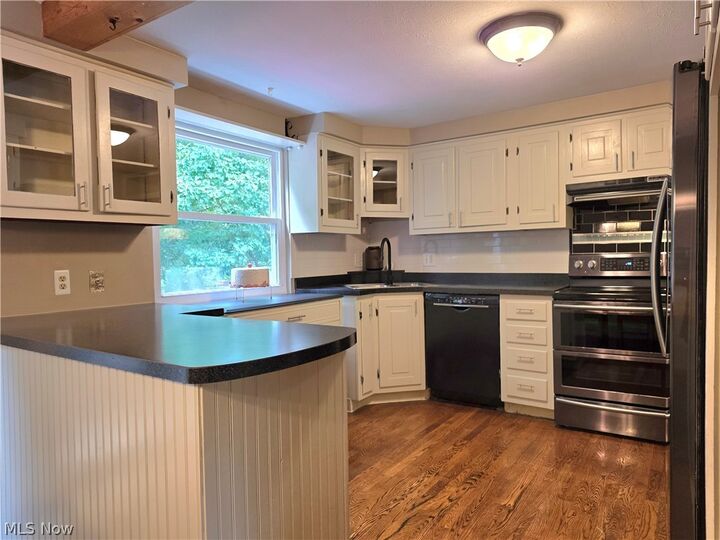 Property Photo:  9900 Pebble Beach Cove  OH 44202 