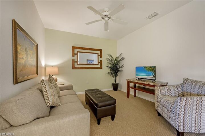 Property Photo: 7940 Mahogany Run Ln 623 FL 34113