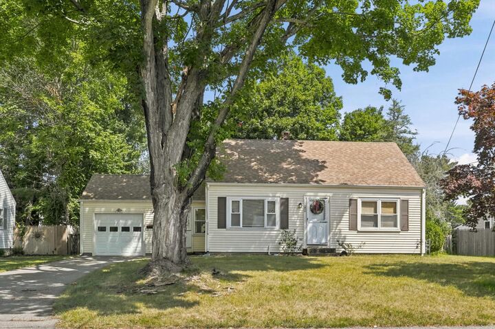 Property Photo: 13 Fairfield Drive NH 03842
