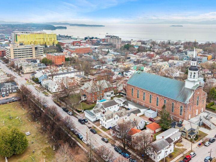 Property Photo: 109 Elmwood Avenue VT 05401-3829